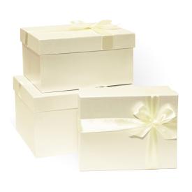 Коробка подарочная Перламутр с бантом прямоугольник ванильный-белая лента 190х150х90