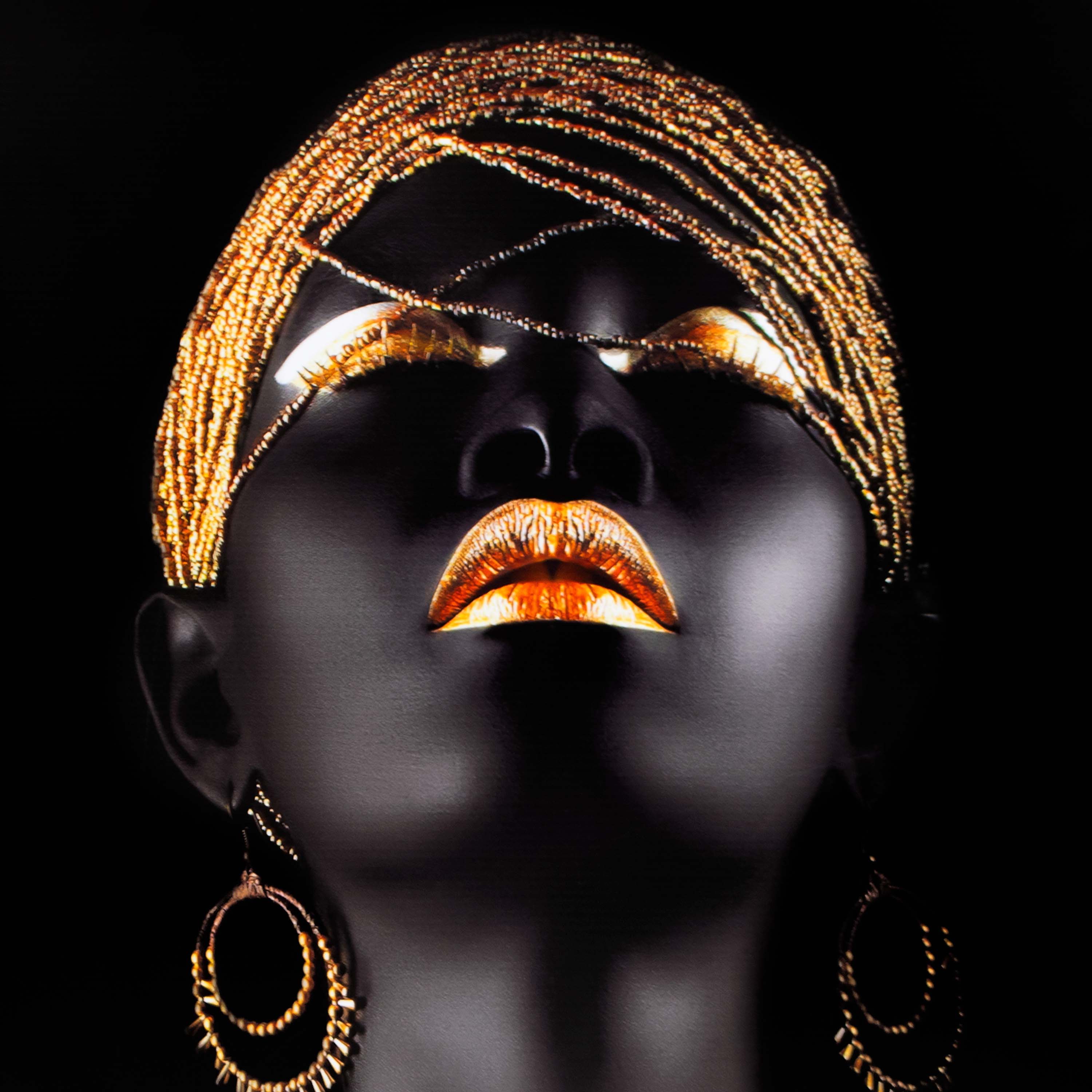 Холст S-4575M (50x70) Африканка в зол.платке