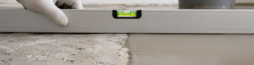 Чем отличается финишный наливной пол от универсального и быстротвердеющего — какой выбрать для квартиры: советы эксперта Saray