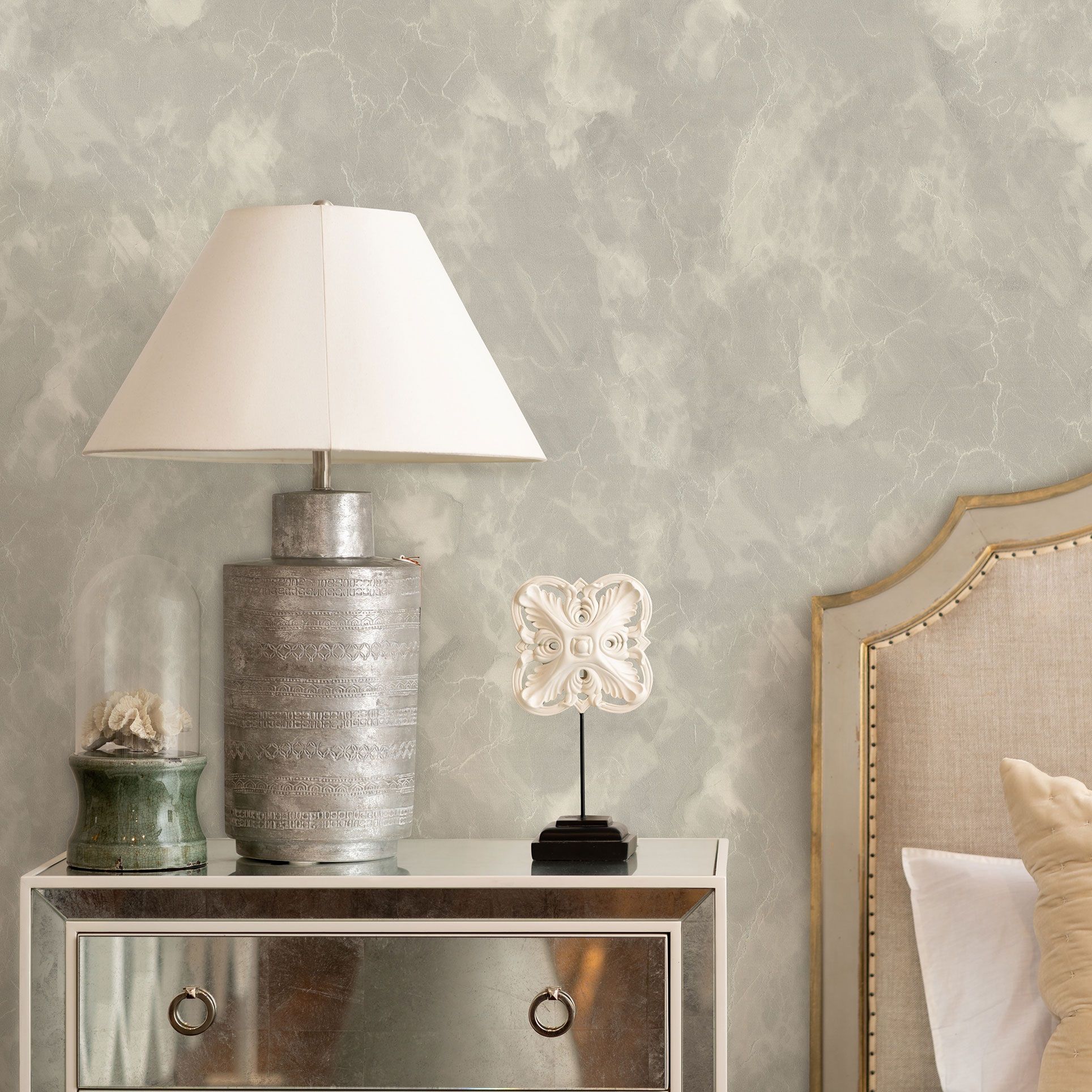 Обои Euro Decor Matilda 7295-02 темно-бежевые мрамор 1,06х10,05 м