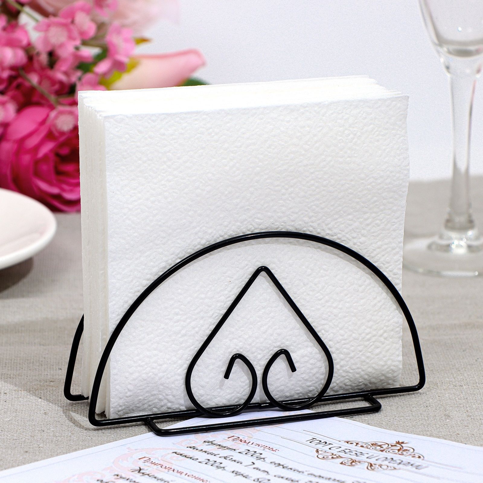 Салфетки бумажные Flora 24х24 см 1 слойные 100 шт белые