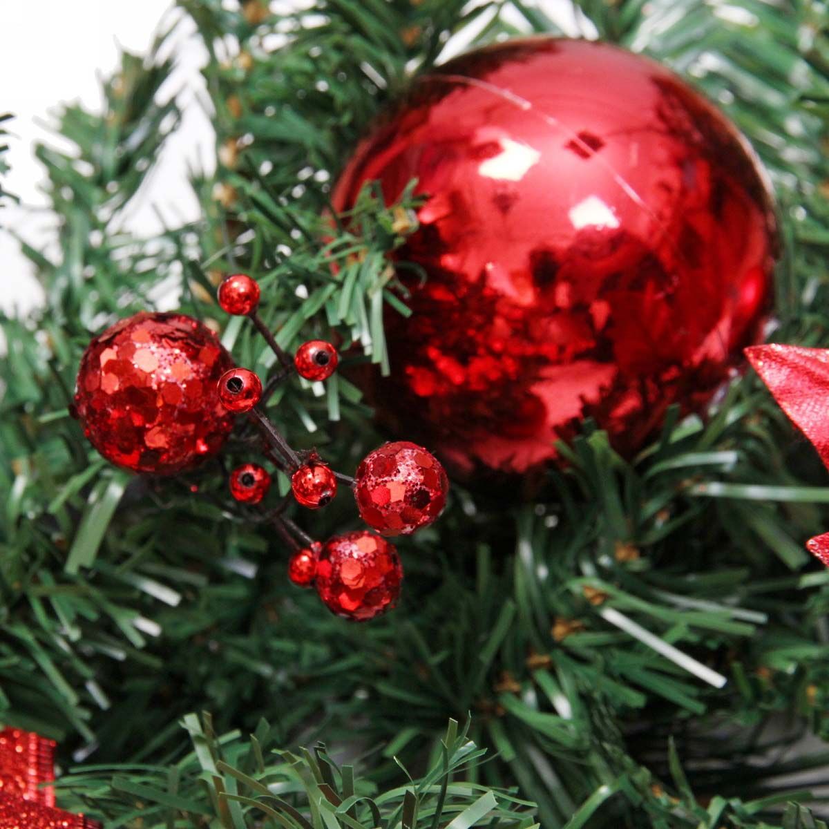 Гирлянда хвойная Сказочное чудо 1,8 м d30 см красный SST1950R-180