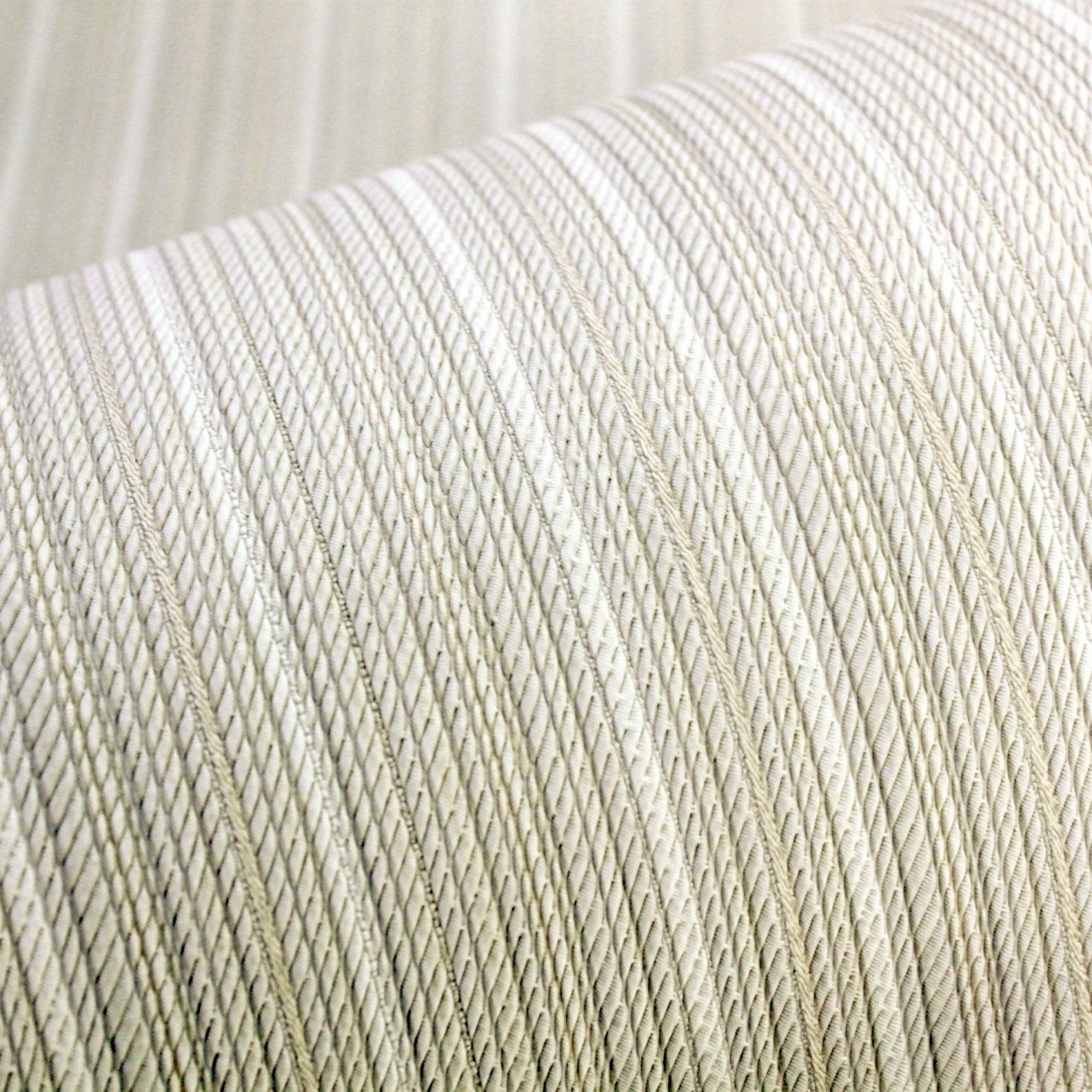 Обои 11-1057-61 БелВинил 1,06х10,05 м Лайн бежевый