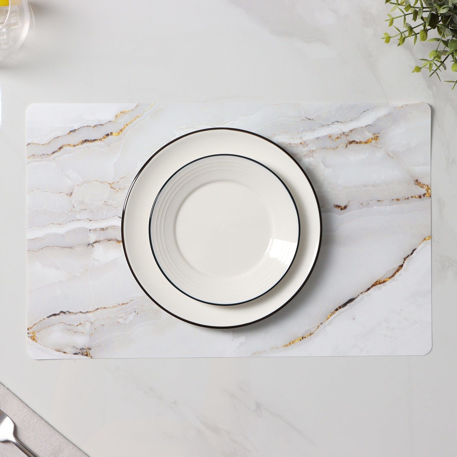 Салфетка сервировочная Мрамор 28х43 см бело-серая