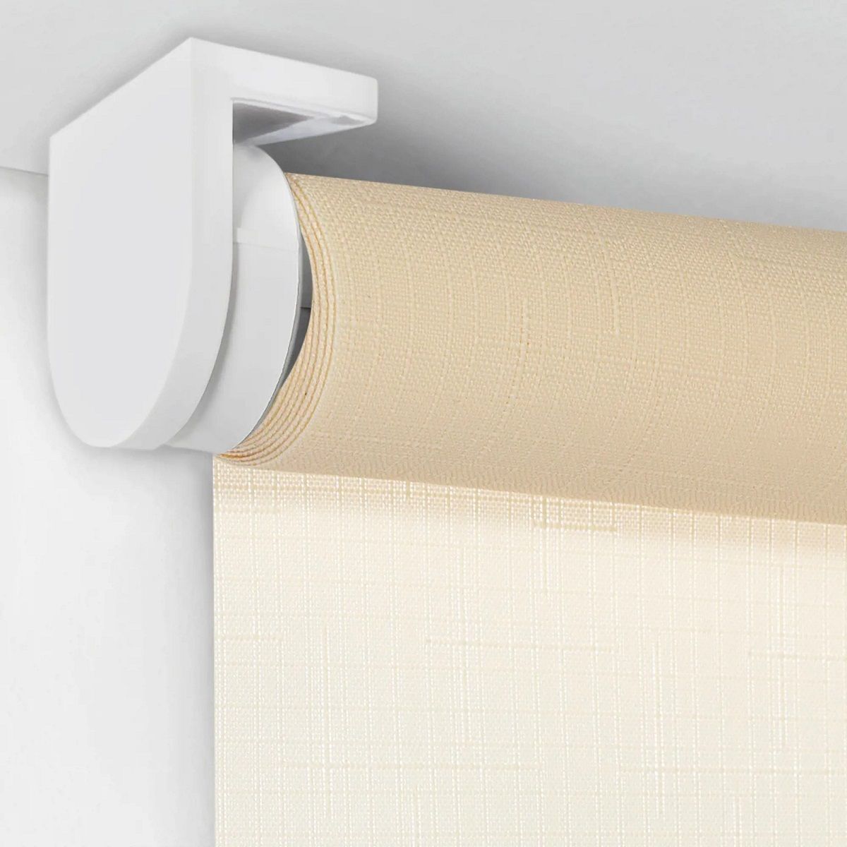 Штора рулонная Шантунг 67х175 см бежевая