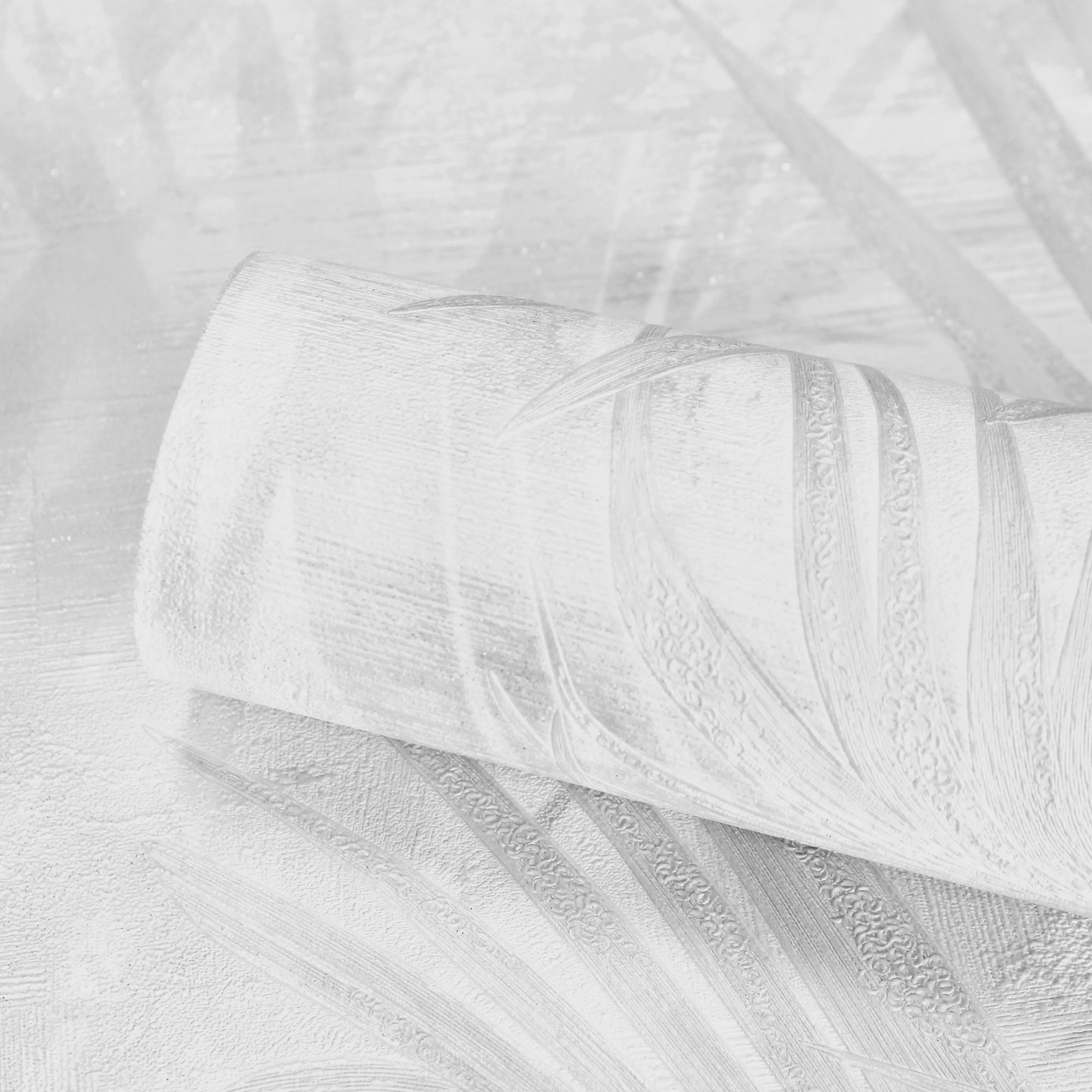 Обои Erismann Tanzania 60491-02 белые, серые листья пальмы 1,06х10,05 м