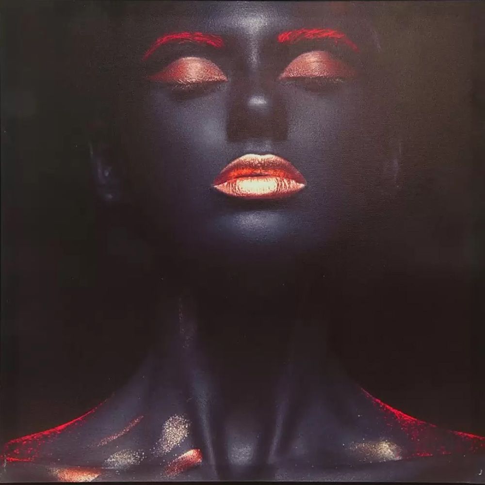 Картина-постер Негритянка с оранжевыми губами 45х45х4 см