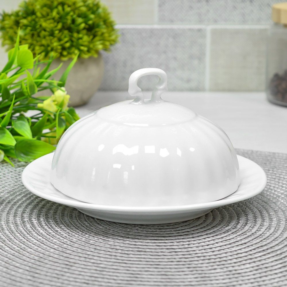 Масленка круглая Добрушинский фарфоровый завод Белье 500 мл