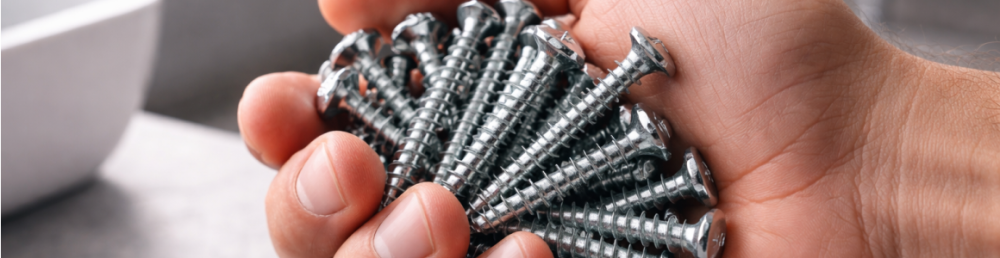 Крепёж для влажных помещений что выбрать — коррозионная стойкость в Ульяновской области