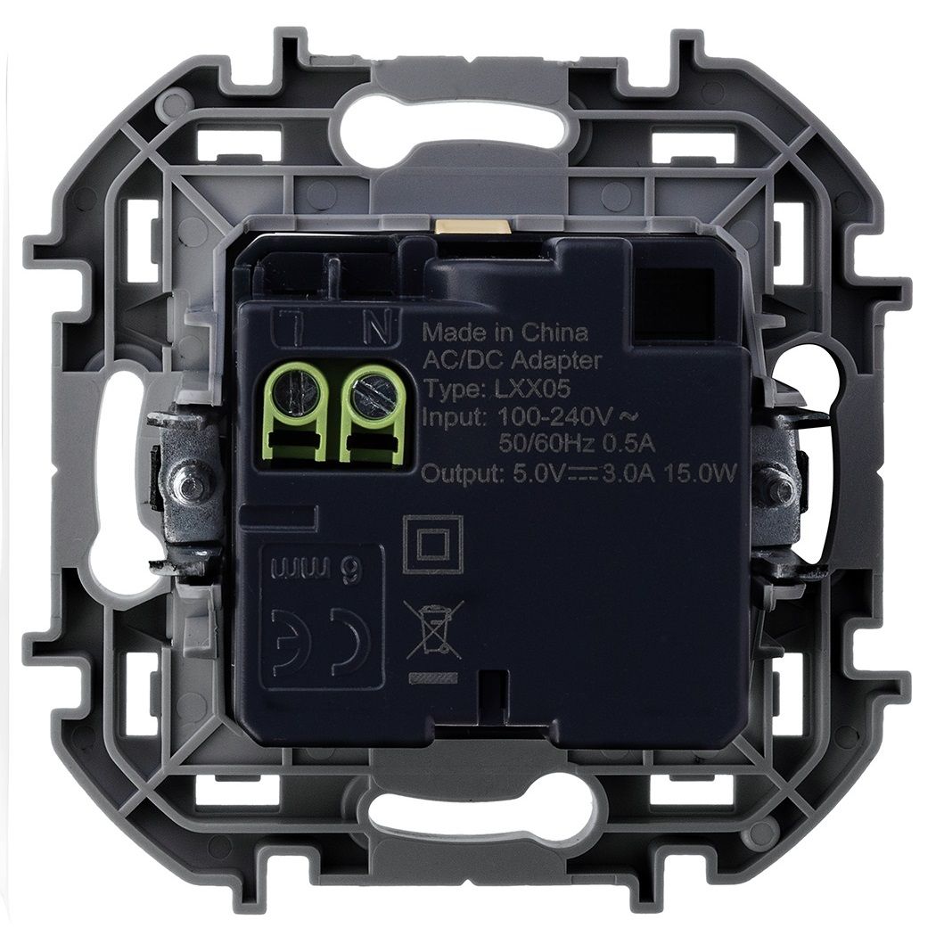 Устройство зарядное Inspiria с 2-мя USB разьемами A и C 240В/5В 3000мА слоновая кость Leg 673761