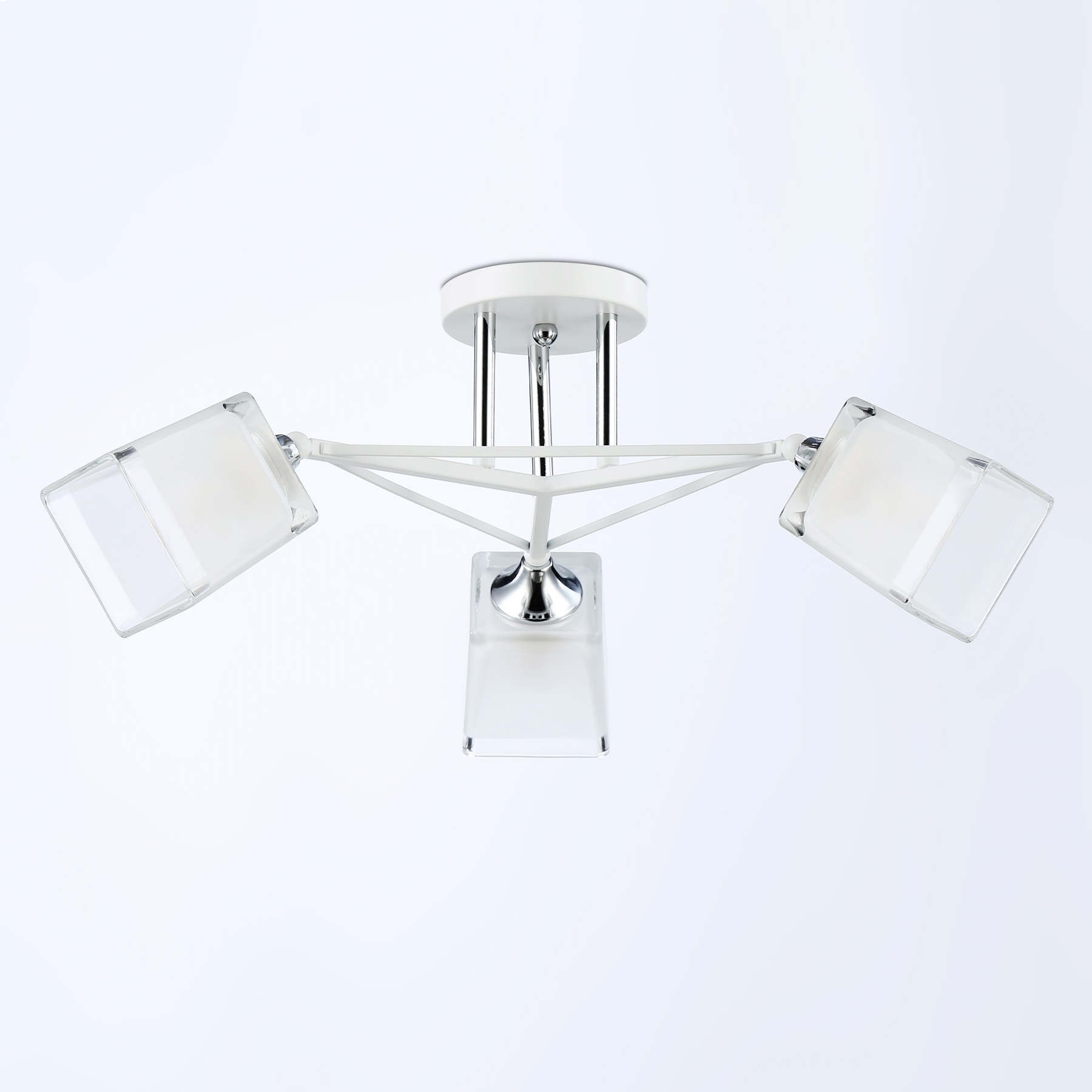Люстра потолочная Ambrella Light TR303071/3 WH/CH/FR 3х40Вт E27 56х25 см белый/хром
