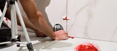 Система выравнивания плитки