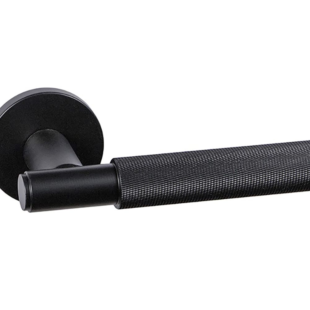 Ручка дверная Dенали light Кайлос мат черная круглая розетка