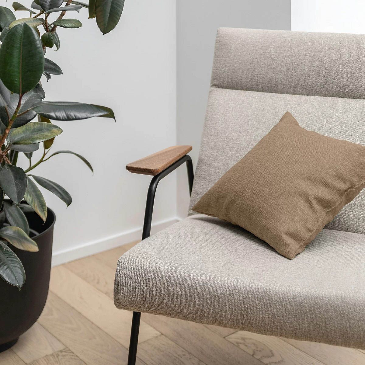 Подушка декоративная Волшебная Ночь рогожка 40х40 см карамель 74