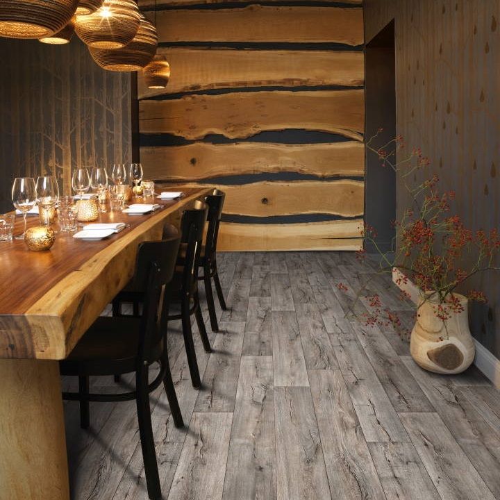 Линолеум Ideal Ultra Cracked OAK 2_696M  23;32 класс 3 м