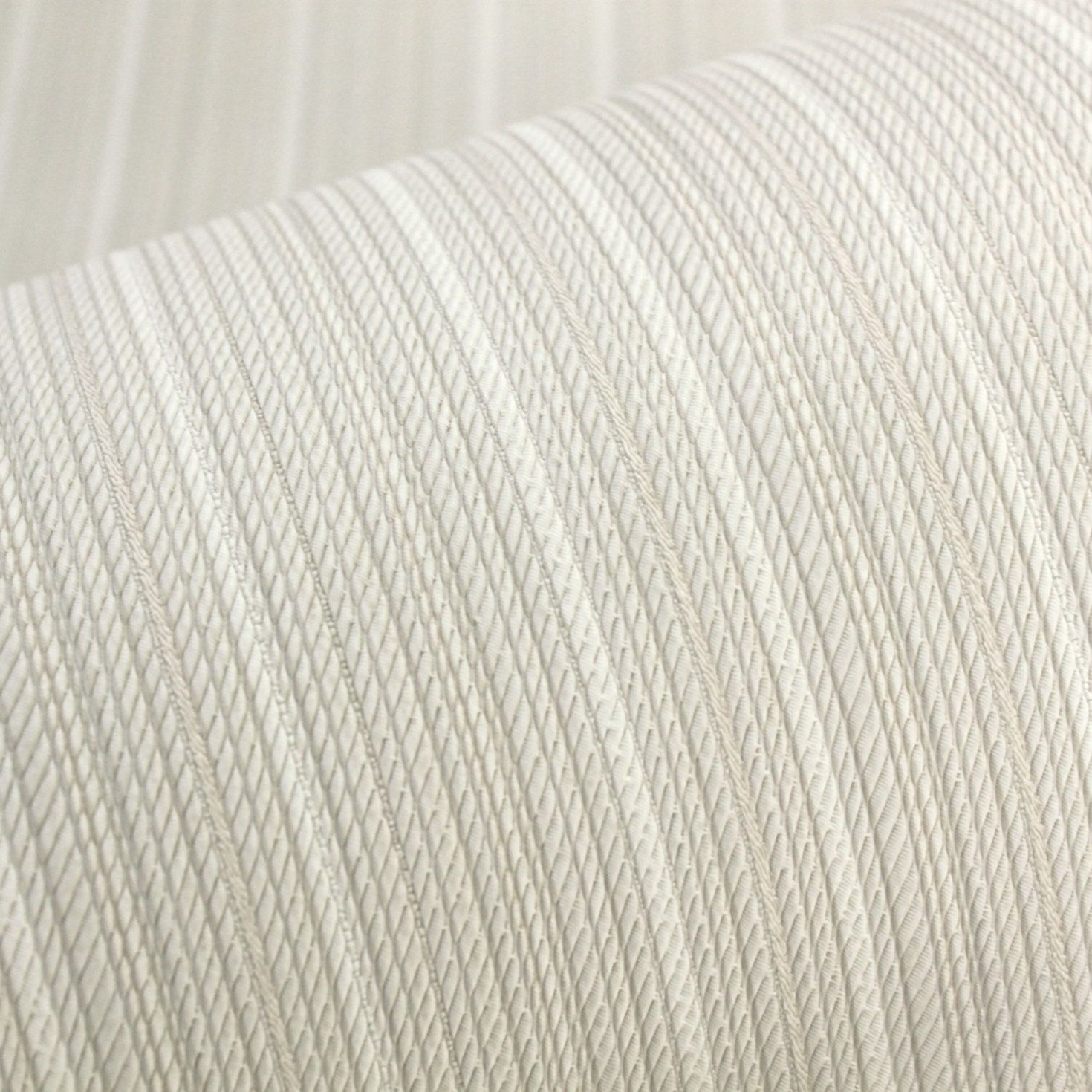 Обои 11-1057-12 БелВинил 1,06х10,05 м Лайн светло-бежевый