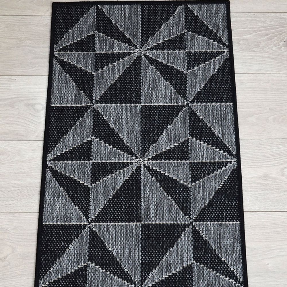 Ковер Экспресс 207 K 0,5х0,8 м черный