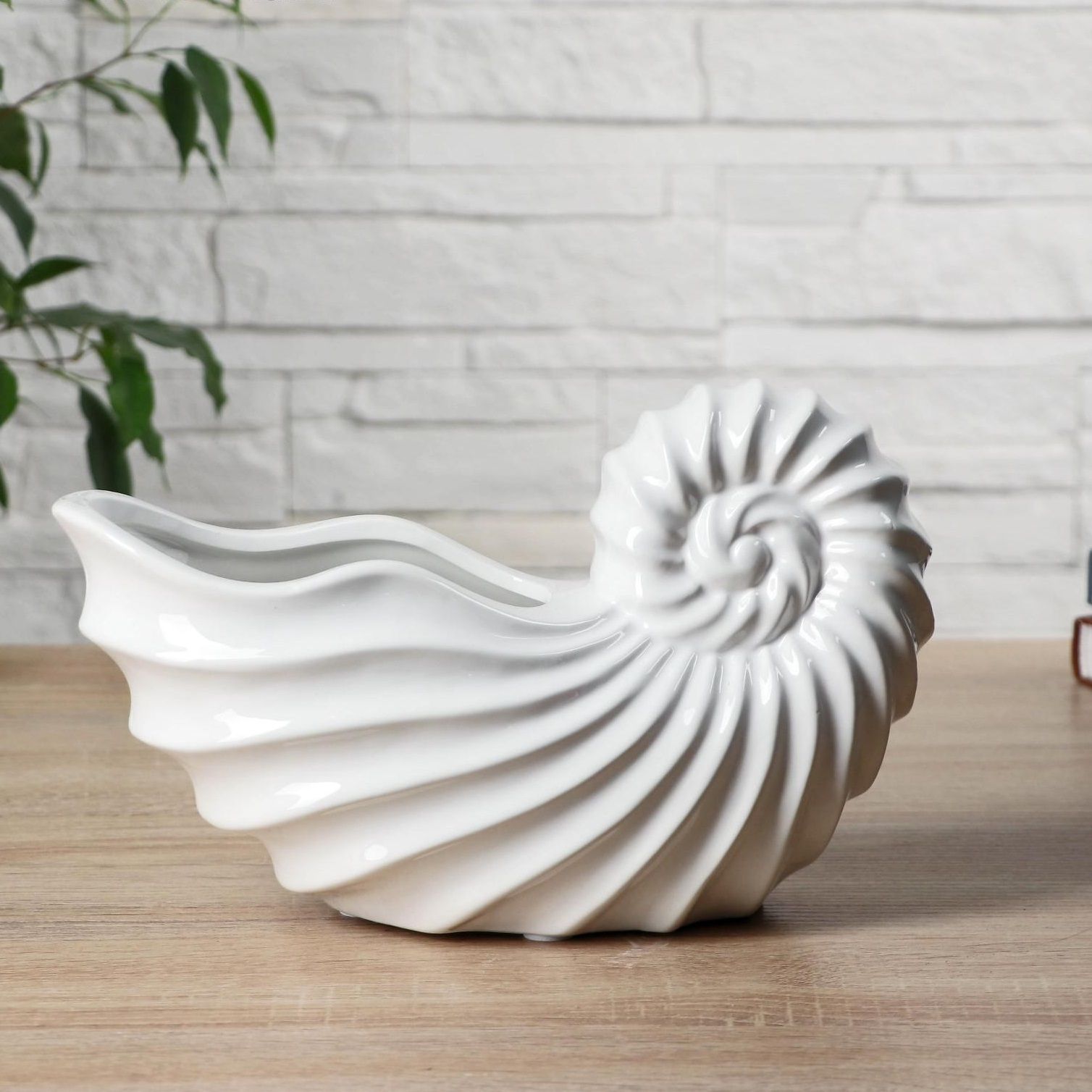 Ваза керамическая 17х14х9 см 2025-1426