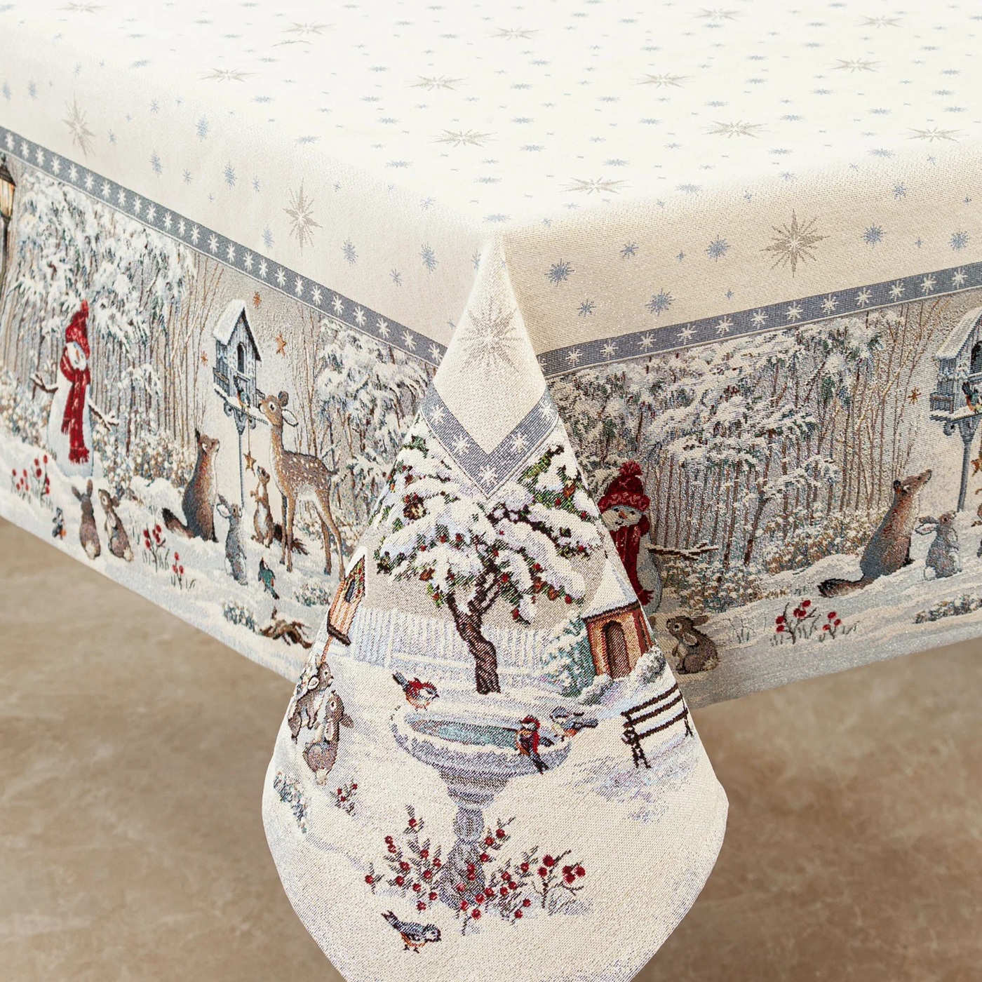 Скатерть декоративная гобелен Лесные друзья у кормушки 140х180 см 2101303