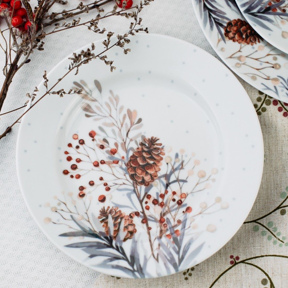Тарелка обеденная Идиллия Зима 20 см
