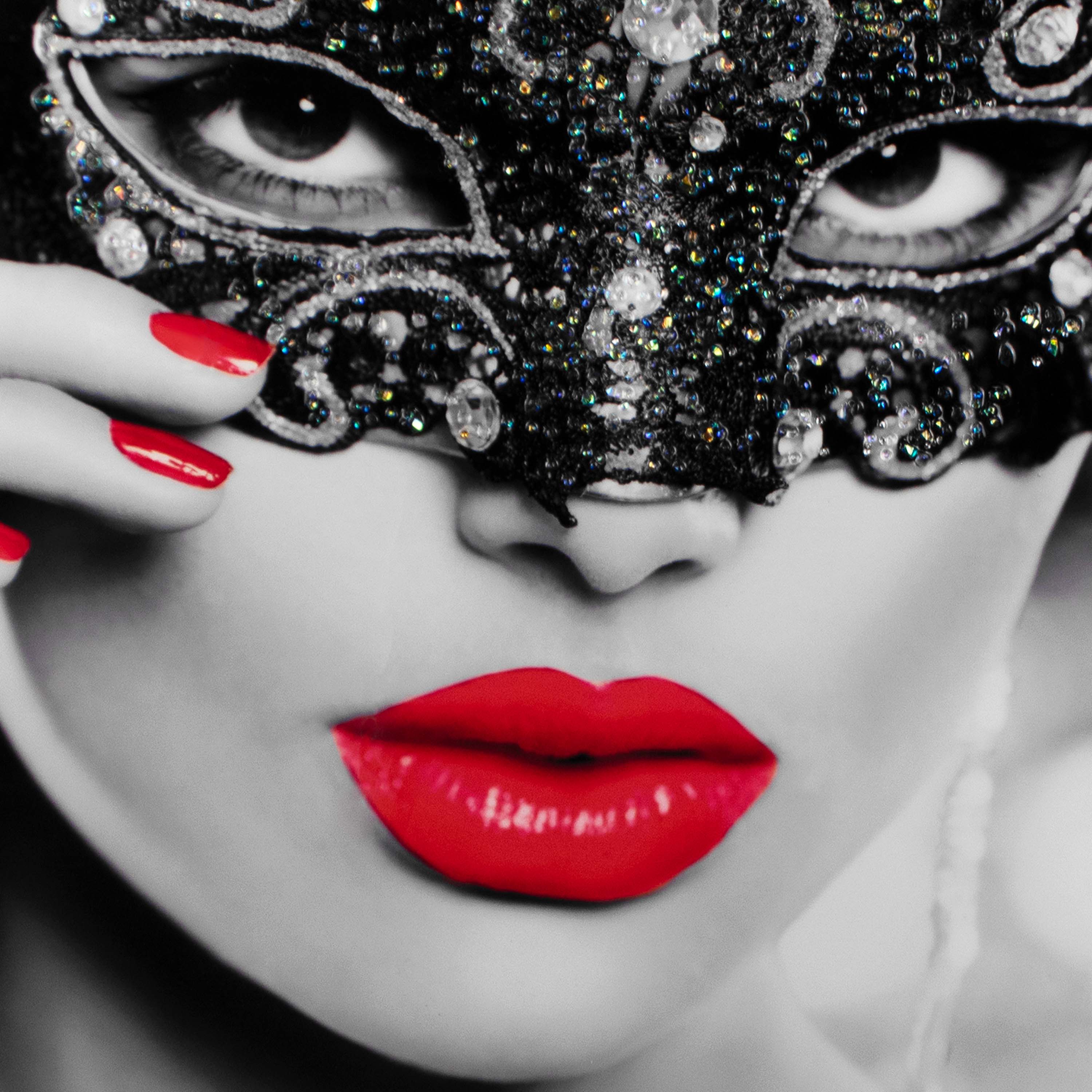 Картина интерьерная со смолой Маска черная 50х60 см 2024-4975