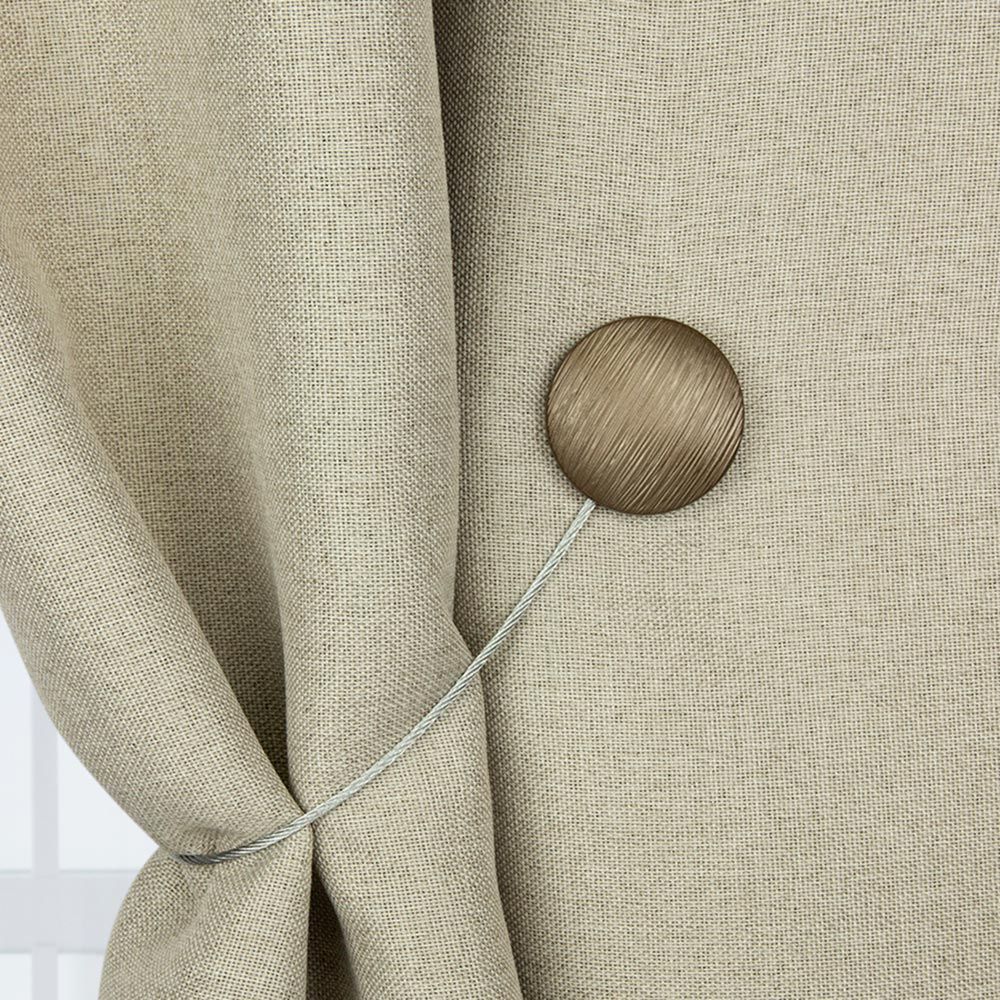 Клипса с магнитом круг 45 мм на тросе Браш №44 темно-бежевый матовый