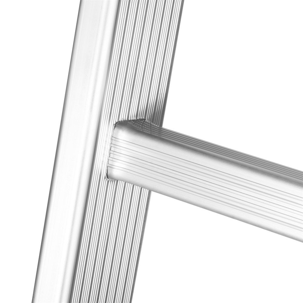 Лестница двухсекционная 9 ступеней универсальная алюминиевая 63-2-009