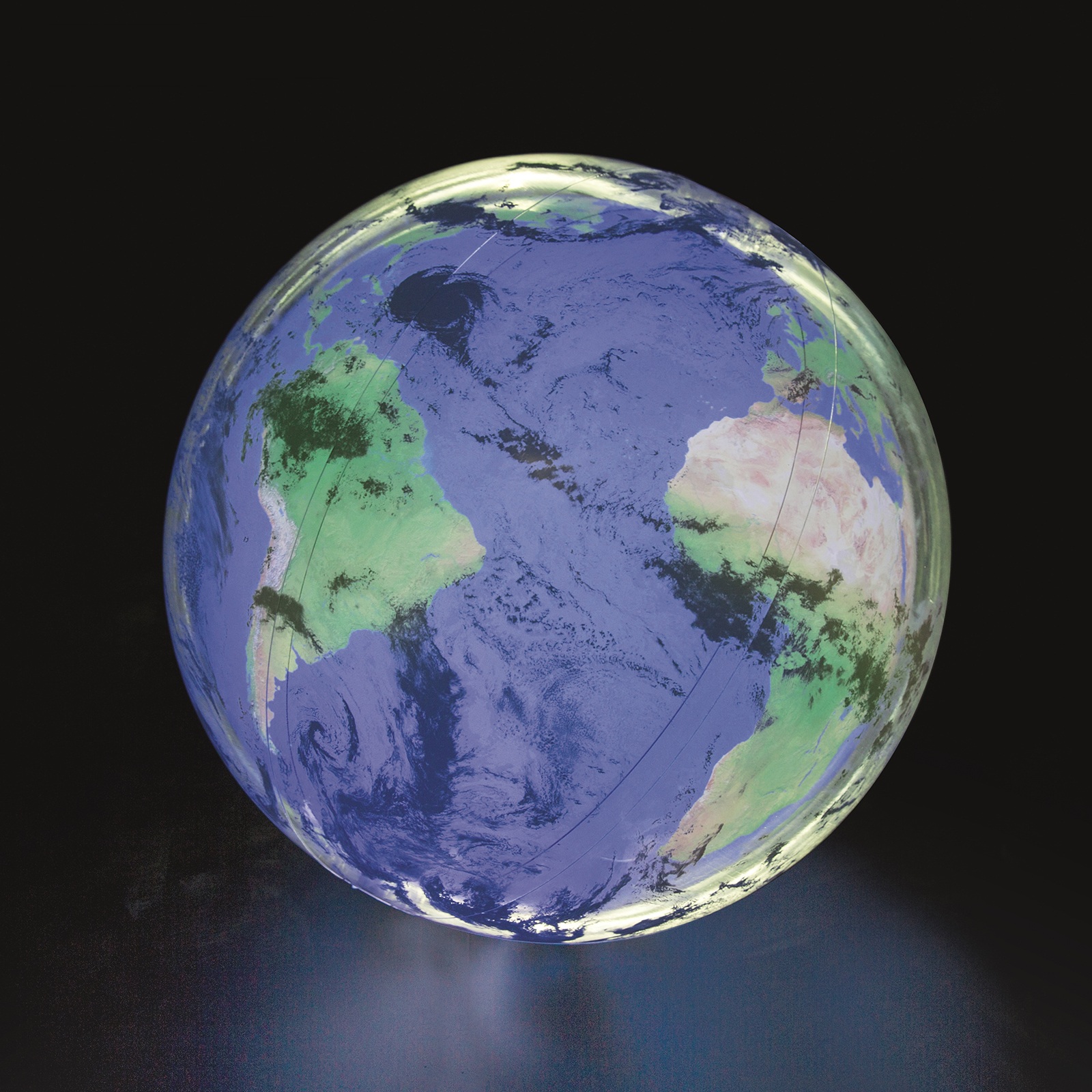 Мяч надувной пляжный 61 см с подсветкой Bestway Earth Explorer Glowball 31045