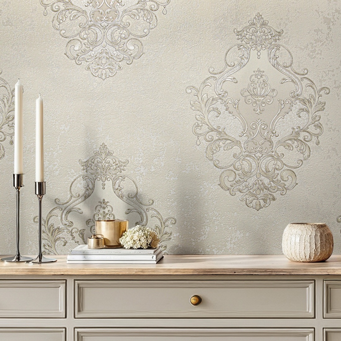 Обои NewAGe Giulietta NA9028-25 золотой вензель 1,06х10,05 м