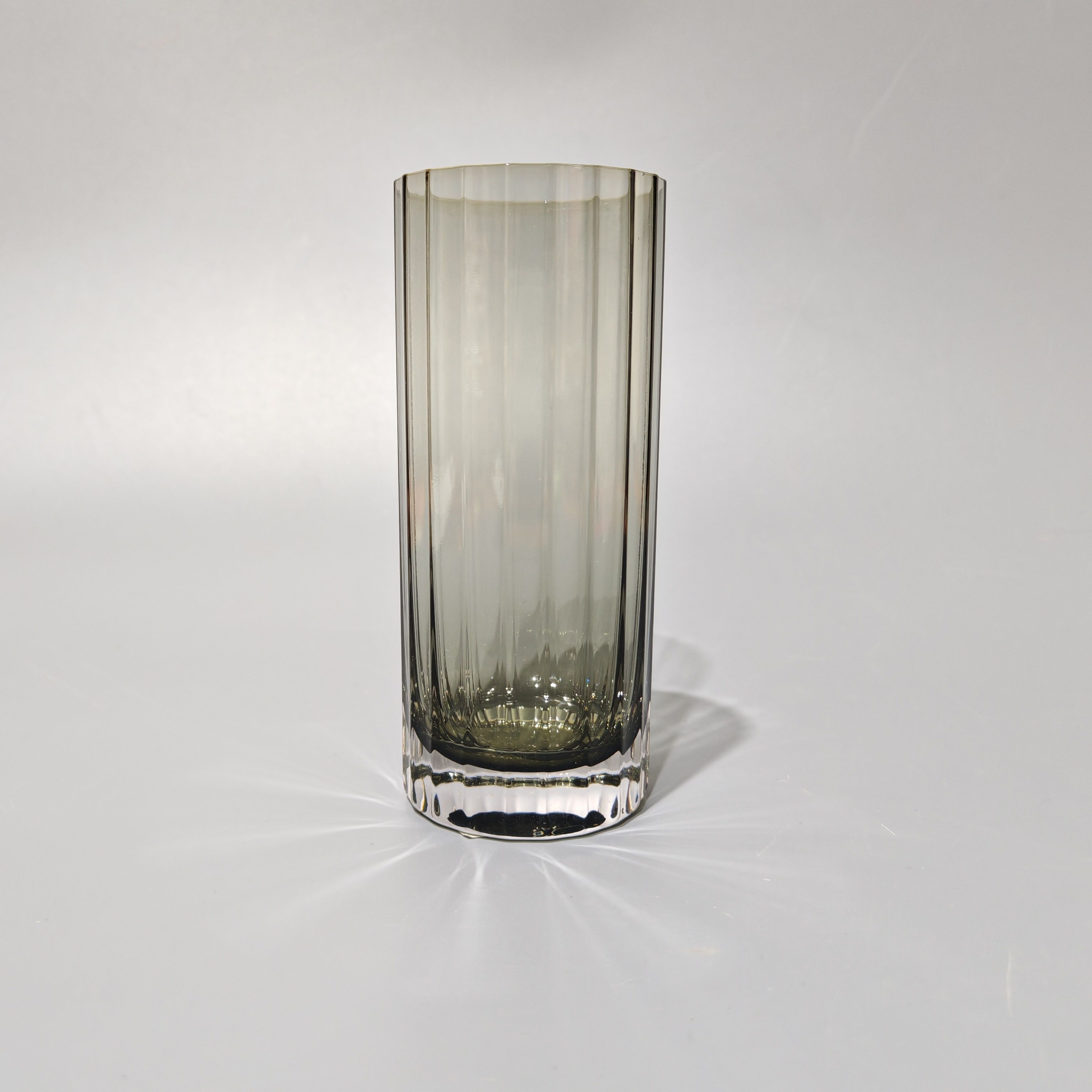 Стакан для напитков 300 мл дымчатый 2025-2011