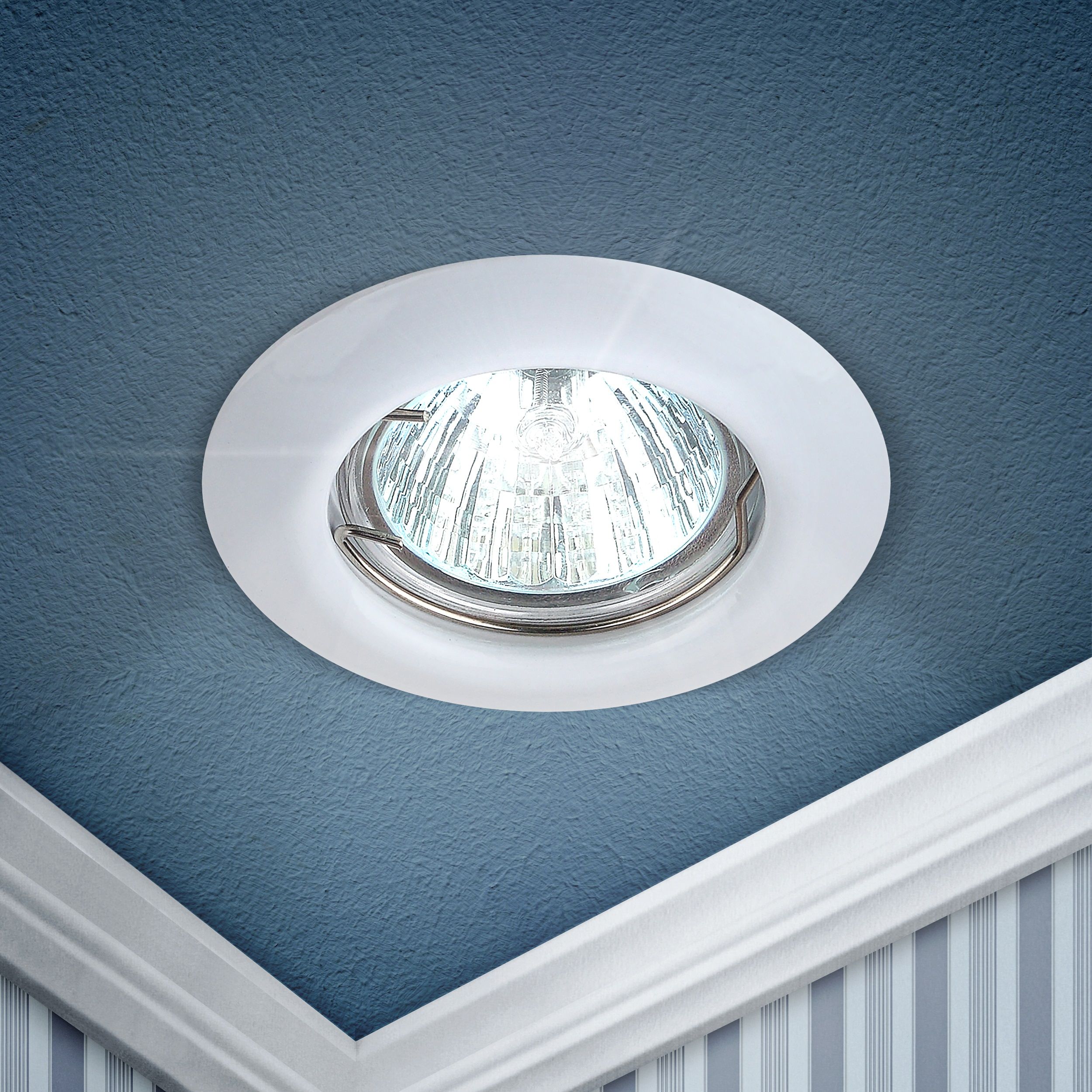 Светильник встраиваемый ЭРА ST3 WH MR16 белый