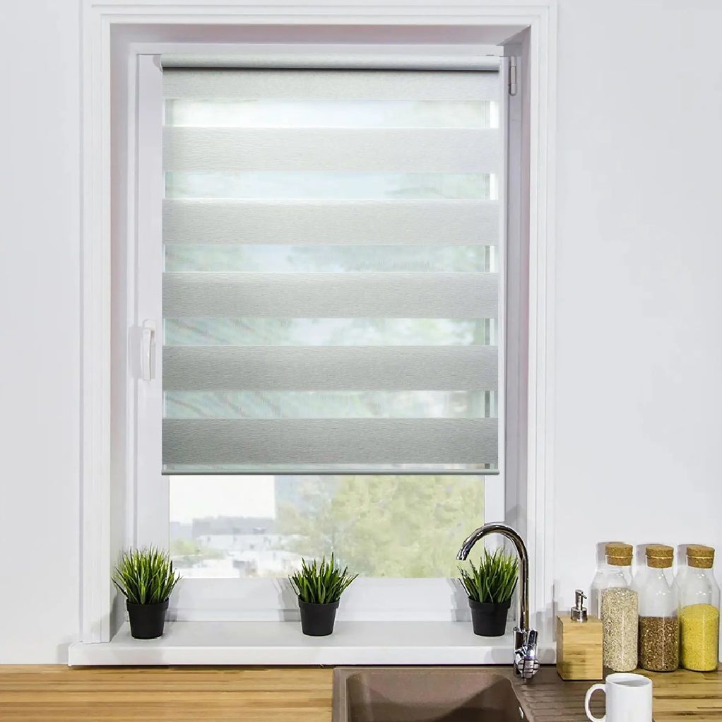 Штора рулонная день-ночь Сити 43х160 см серая