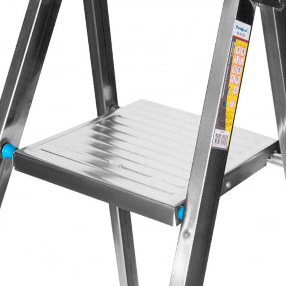 Стремянка стальная оцинкованная 4 ступени