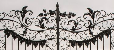 Кованый вензель