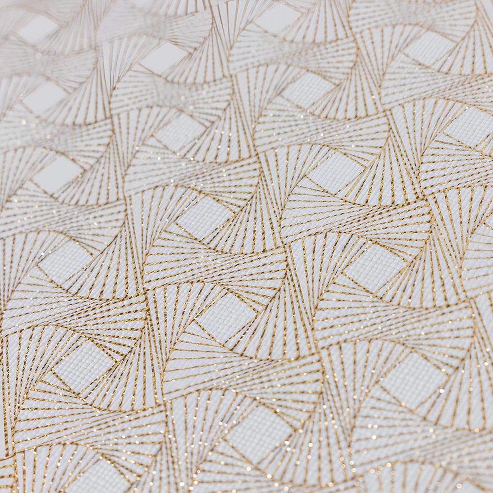 Клеенка ПВХ на тканевой основе PU Shine Ромб золото на белом 478-1 1,4 м