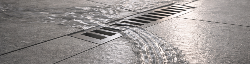 Гидроизоляция под стяжку в душевой — уклон к трапу как надёжный щит от протечек