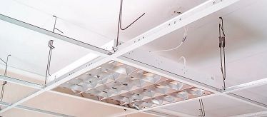 Комплектующие для минеральных и кассетных потолков (Армстронг)