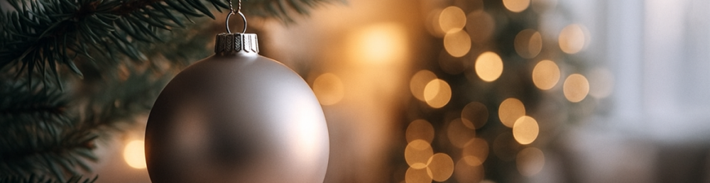 Елочное украшение понять по фото и заметить дефект покрытия