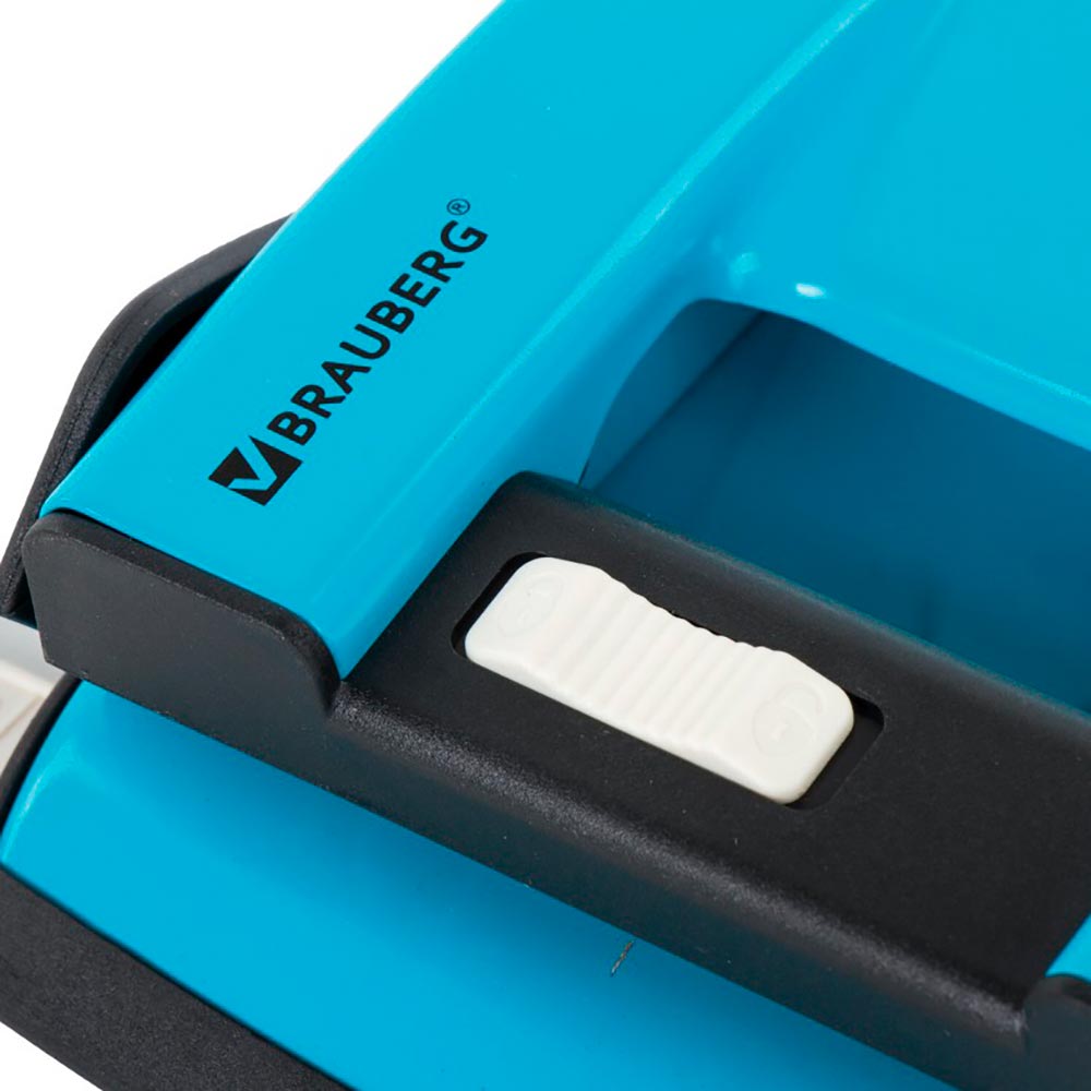 Дырокол металлический Brauberg Ultra до 20 листов голубой
